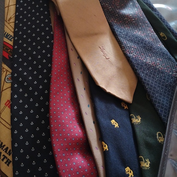 Christian Dior/YSL/ Givenchy Tie bundle - Picture 1 of 11